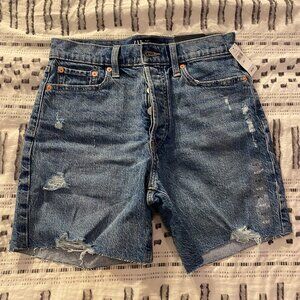 NWT: GAP High Rise Destructed Cheeky Midi (6" inseam) Denim Shorts size 4/27